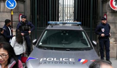 Un casco, un guante y las llaves del camión, el rastro dejado por los ladrones durante su huida tras el robo del Louvre