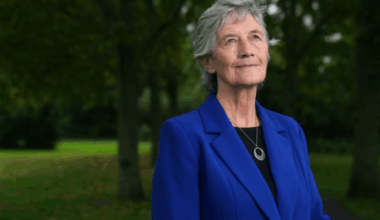 Política veterana de izquierda gana la Presidencia de Irlanda por abrumadora mayoría