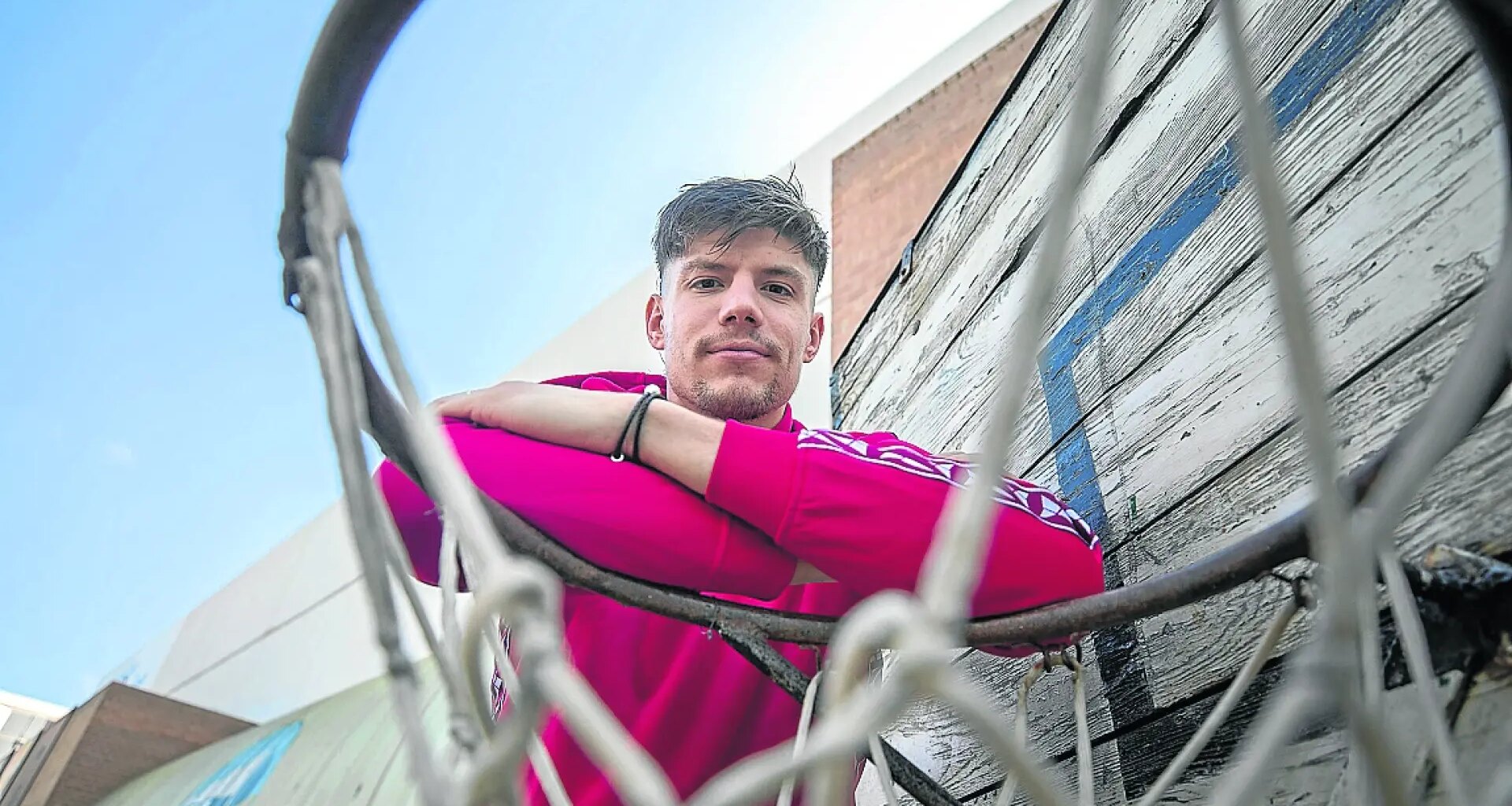 "Trato de demostrar la garra charrúa en cada jugada"