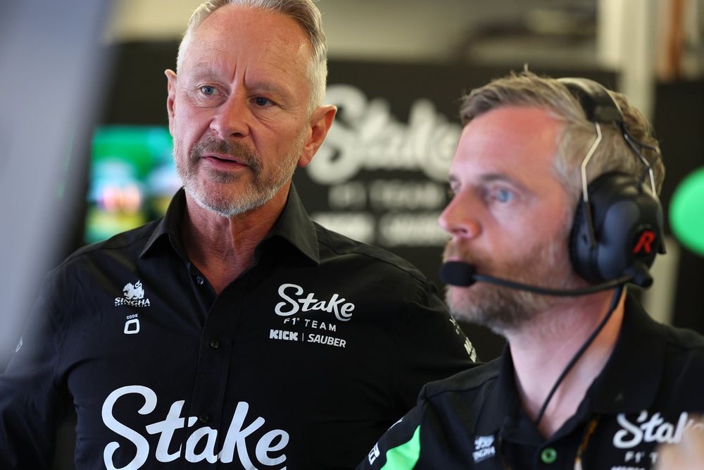 Jonathan Wheatley, Team Principal of Stake F1 Team Kick Sauber and Lee Stevenson, Chief Mechanic of Stake F1 Team Kick Sauber
