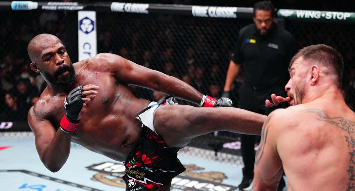 noquea a Miocic y anuncia su continuidad
| Relevo