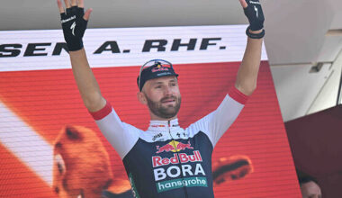 Jordi Meeus se impone al sprint en la Binche-Chimay-Binche 2025