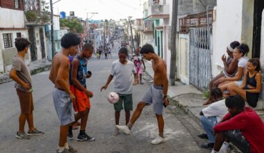 La humanidad vive más, pero los jóvenes mueren antes por el consumo de drogas y el aumento de los suicidios