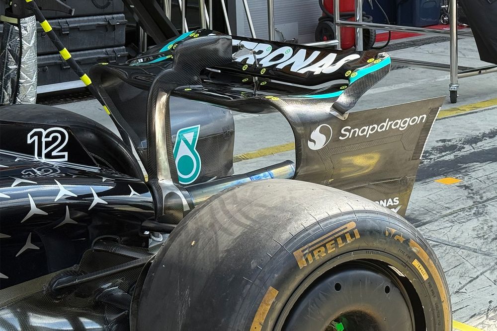 L'ala posteriore della Mercedes