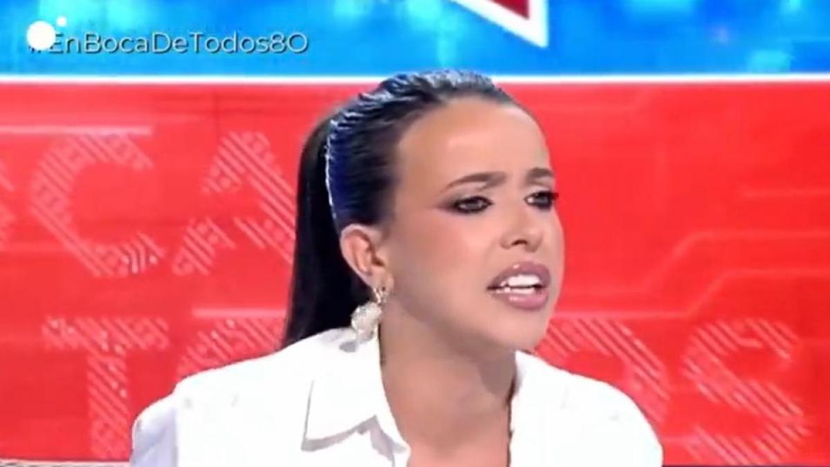 'A veces damos voz a cada friki...'