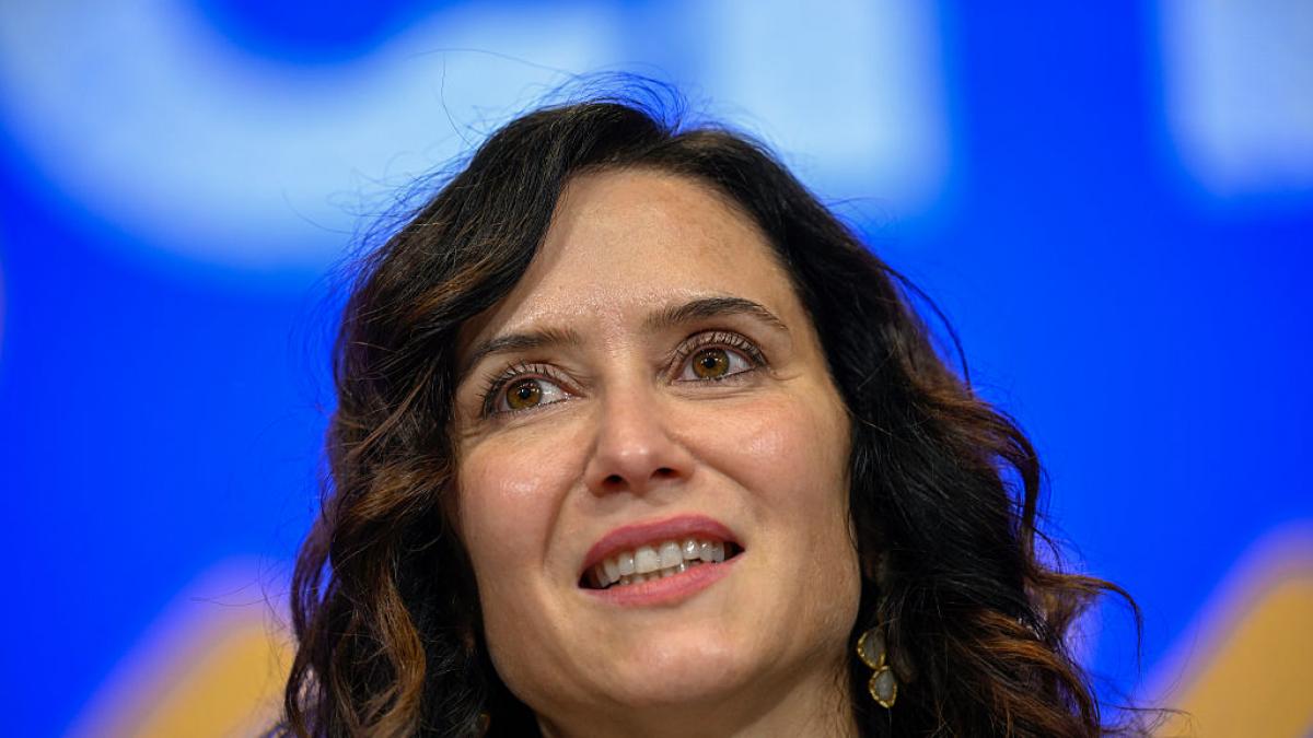 En Francia ven lo que va a hacer Madrid con Woody Allen y no se cortan al calificar a Ayuso con una palabra rotunda