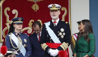 La princesa Leonor apuesta por el uniforme que todo el mundo esperaba para un 12 de octubre que sí tiene una novedad para ella