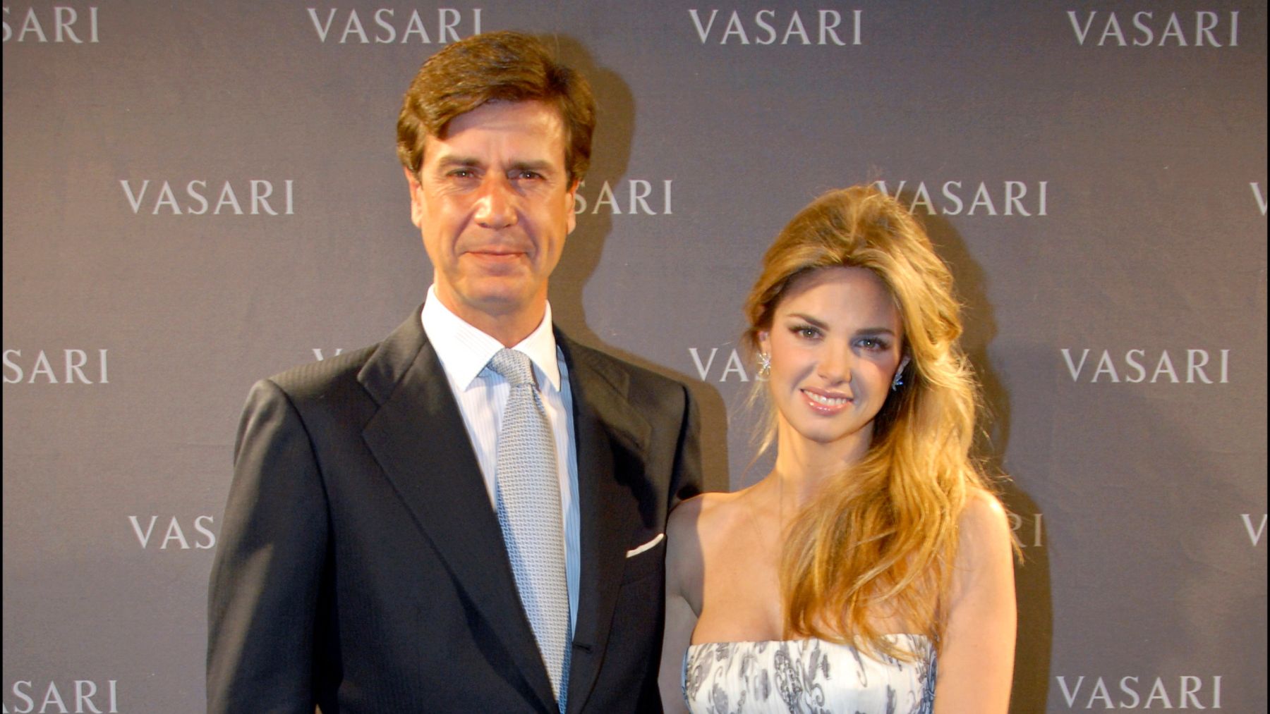 Cayetano Martínez de Irujo y Genoveva Casanova. (Foto: Gtres)