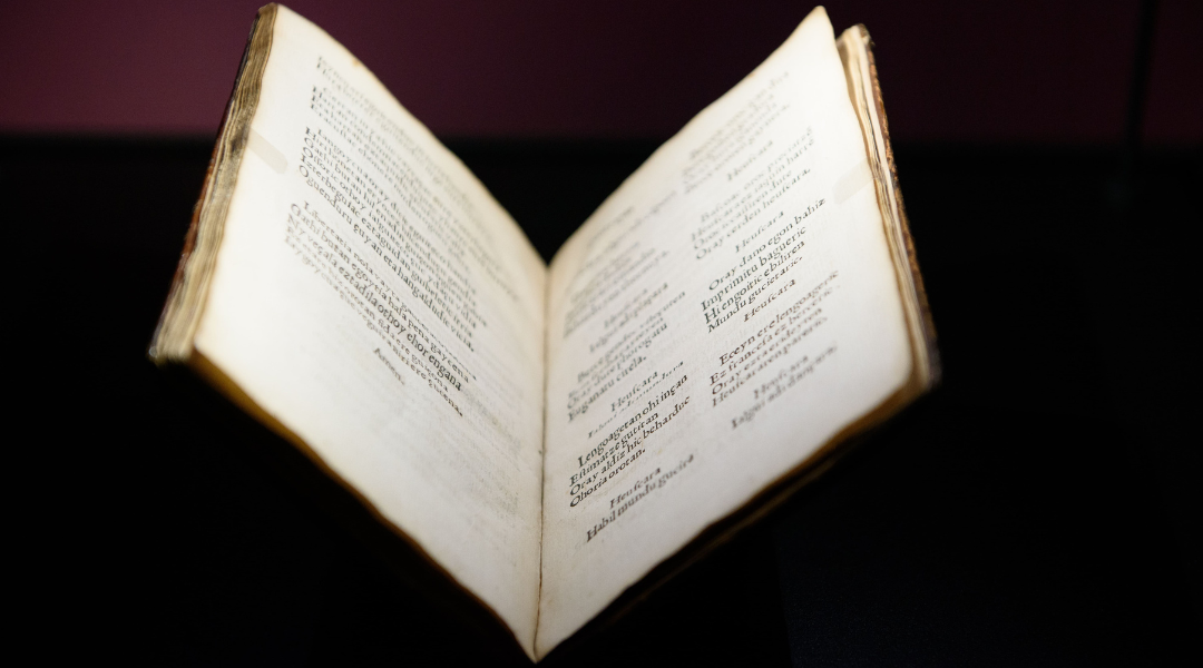 El Museo Vasco de Bayona expone el primer libro impreso en euskera