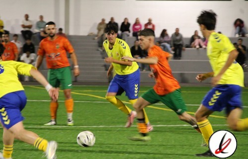 El Haría CF sigue invicto en la Primera Regional tras empatar ante el CD Lomo