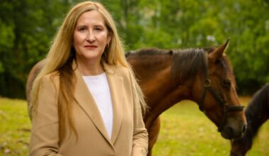 Luz Gabás: “Siento un afecto especial por las librerías que sobreviven en los pueblos”