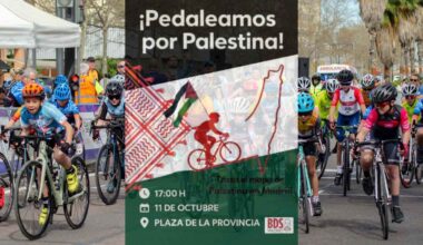Participantes en la ruta solidaria “Pedaleamos por Palestina” en Madrid el 11 de octubre, organizada por Gaza Sunbirds.