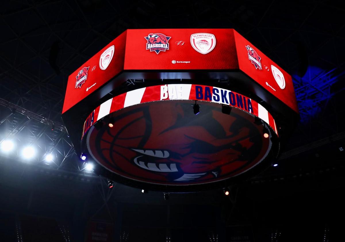 Así es el nuevo videomarcador del Buesa Arena: pantallas más grandes y visión 360 grados