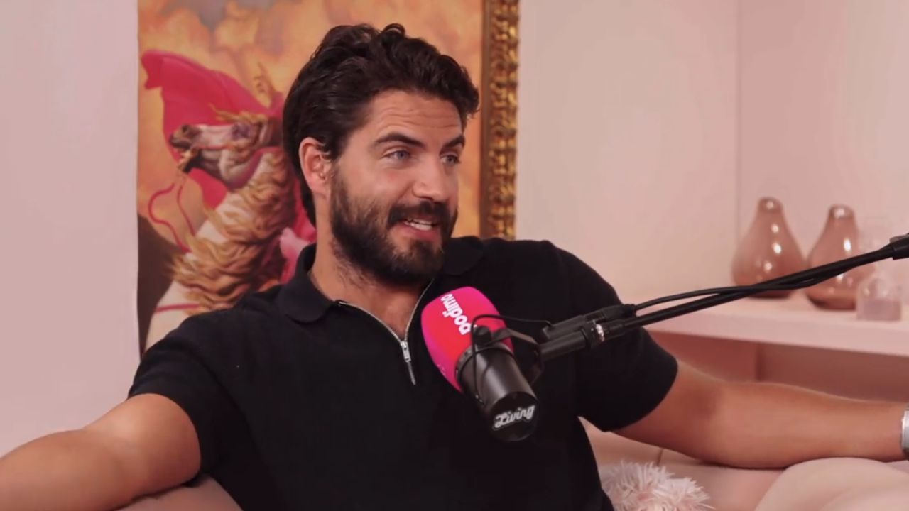 Maxi Iglesias revela que sufrió «bullying» por parte de sus compañeros de «Física o química»: «Después de eso me fui a Australia, lo más lejos de España» - La Voz de Galicia