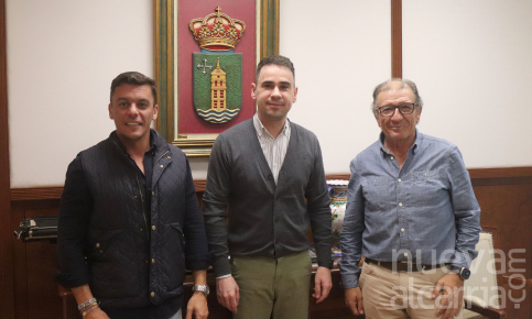 El Ayuntamiento recibe a la nueva empresa que gestionará el Campo de Golf de Cabanillas | NuevaAlcarria