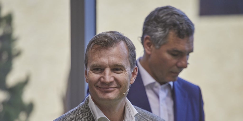 Orange se hace con el control total de Masorange al pagar 4.250 millones por el 50% que no controla