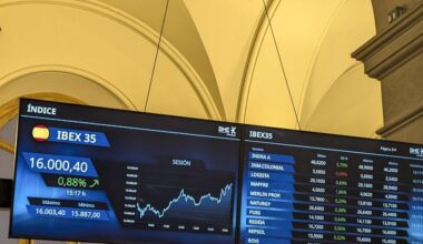 Las familias se suben al 'boom' bursátil con 25.000 millones más en fondos