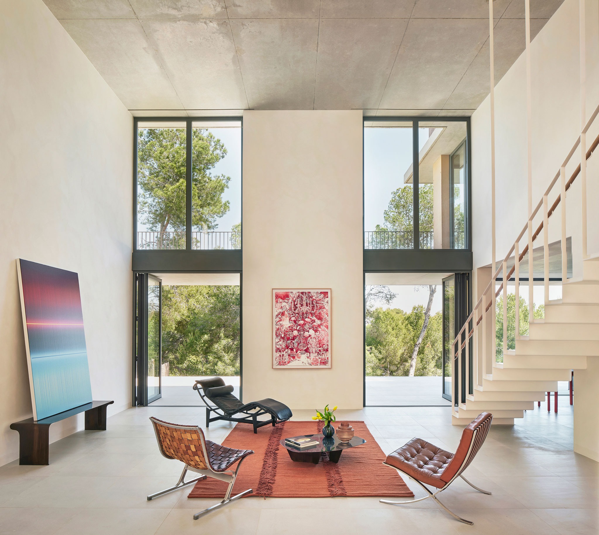 House in Cala Tamarit by Raúl Sánchez. Photograph by David Zarzoso.