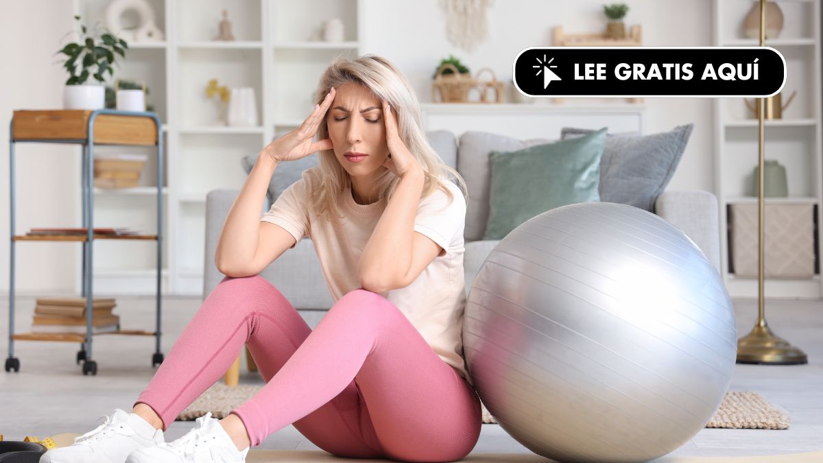 la razón por la que deberías entrenar fuerza después de los 50, según una experta