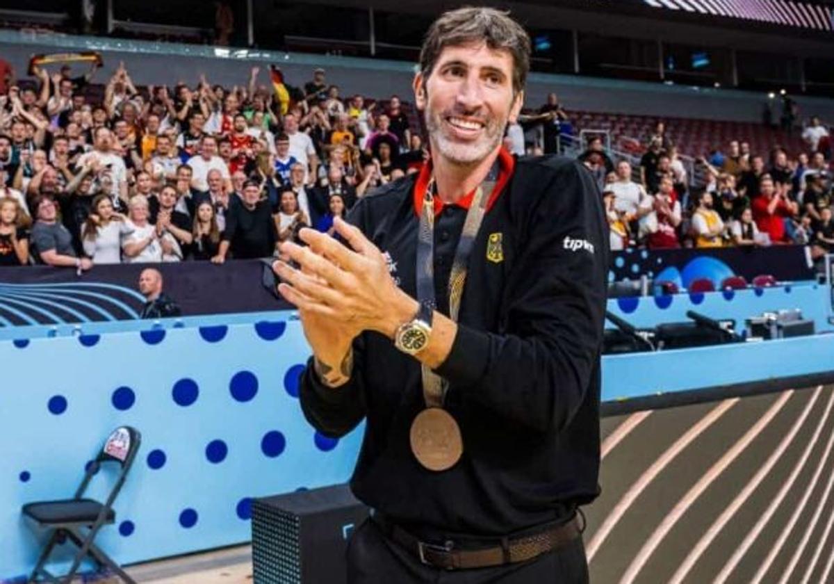 La lucha de Álex Mumbrú contra la pancreatitis: 25 días ingresado en el hospital y 16 kilos menos