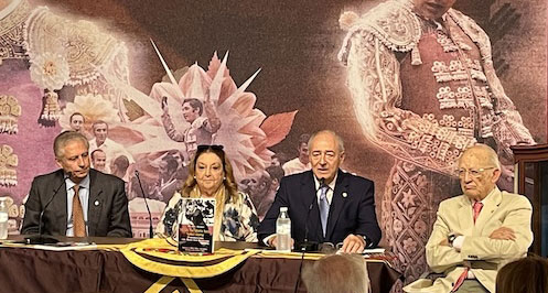 Nuevo libro de Muriel Feiner – Avance Taurino