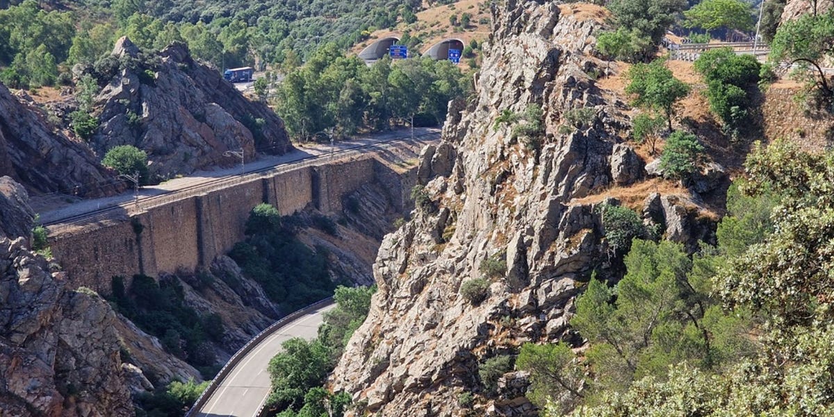 Este ingenioso proyecto del Gobierno quiere recuperar las carreteras abandonadas y ya está en marcha