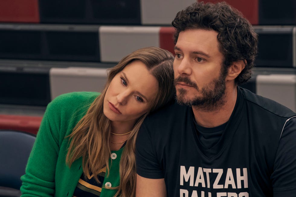 Kristen Bell y Adam Brody en 'Nadie quiere esto' 2 kristen bell y adam brody en 'nadie quiere esto' 2