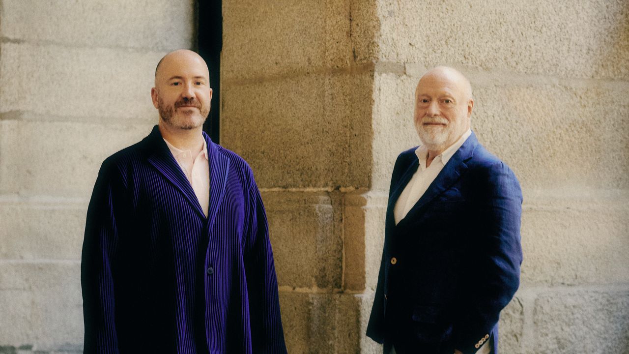 "El mecenas como alguien que se limita a hacer ‘buenas obras’ está completamente pasado": Manuel Segade, director del Reina Sofía, y el filántropo Han Nefkens nos presentan su iniciativa pionera