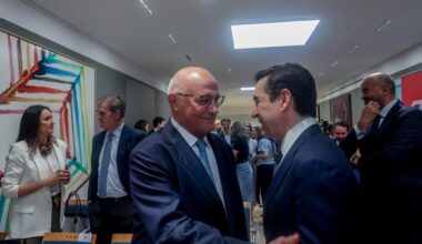 La competencia mueve hilos para robar grandes empresas a BBVA y Sabadell