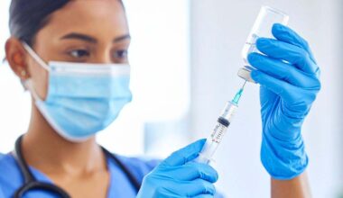 a partir de ahora, debes vacunarte frente a la gripe aviar si perteneces a estos grupos