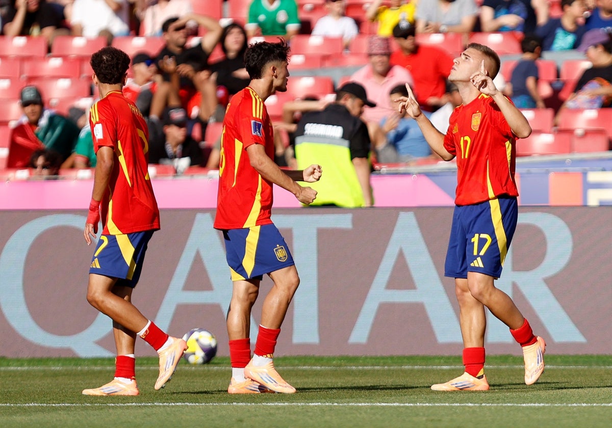Pablo García marca en su primera titularidad en el Mundial