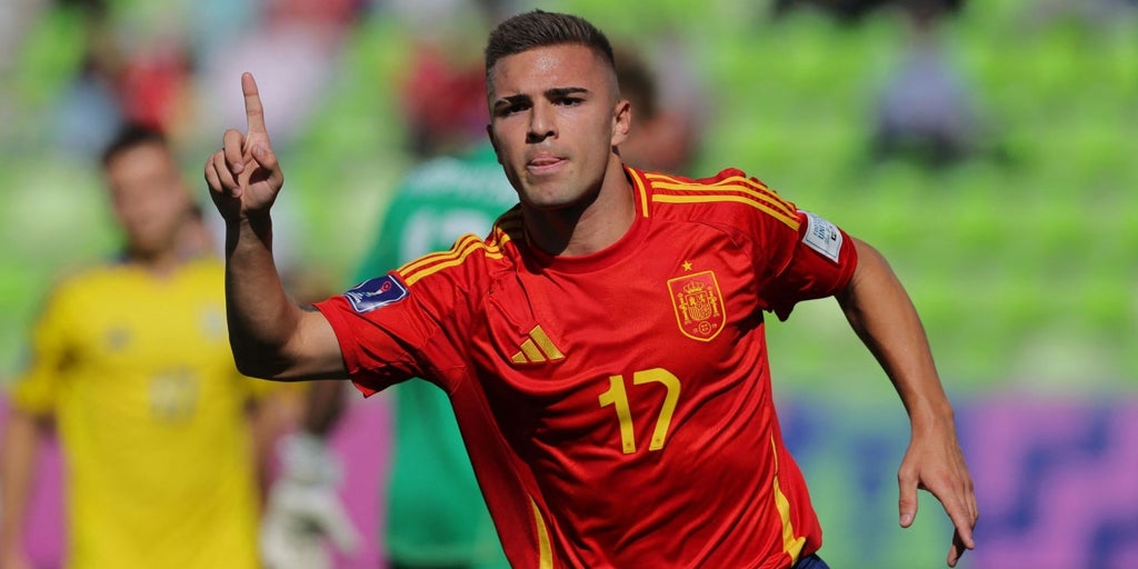 Pablo García, titular en el España