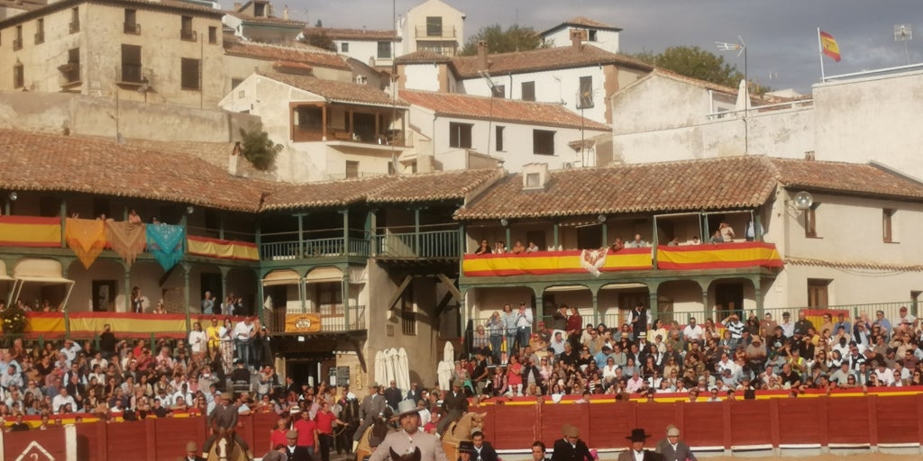 Los toreros acarician el toreo en el festival de Chinchón, el más antiguo de España