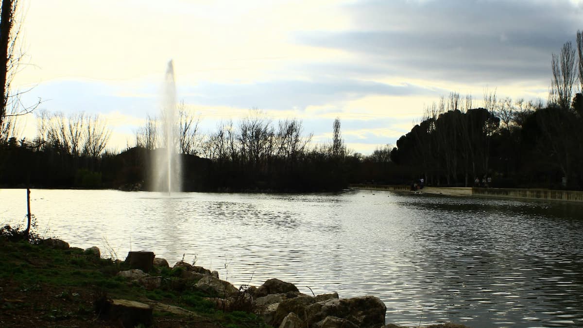 Qué hacer gratis este fin de semana en Móstoles: conciertos por la Hispanidad y Feria del Libro y más