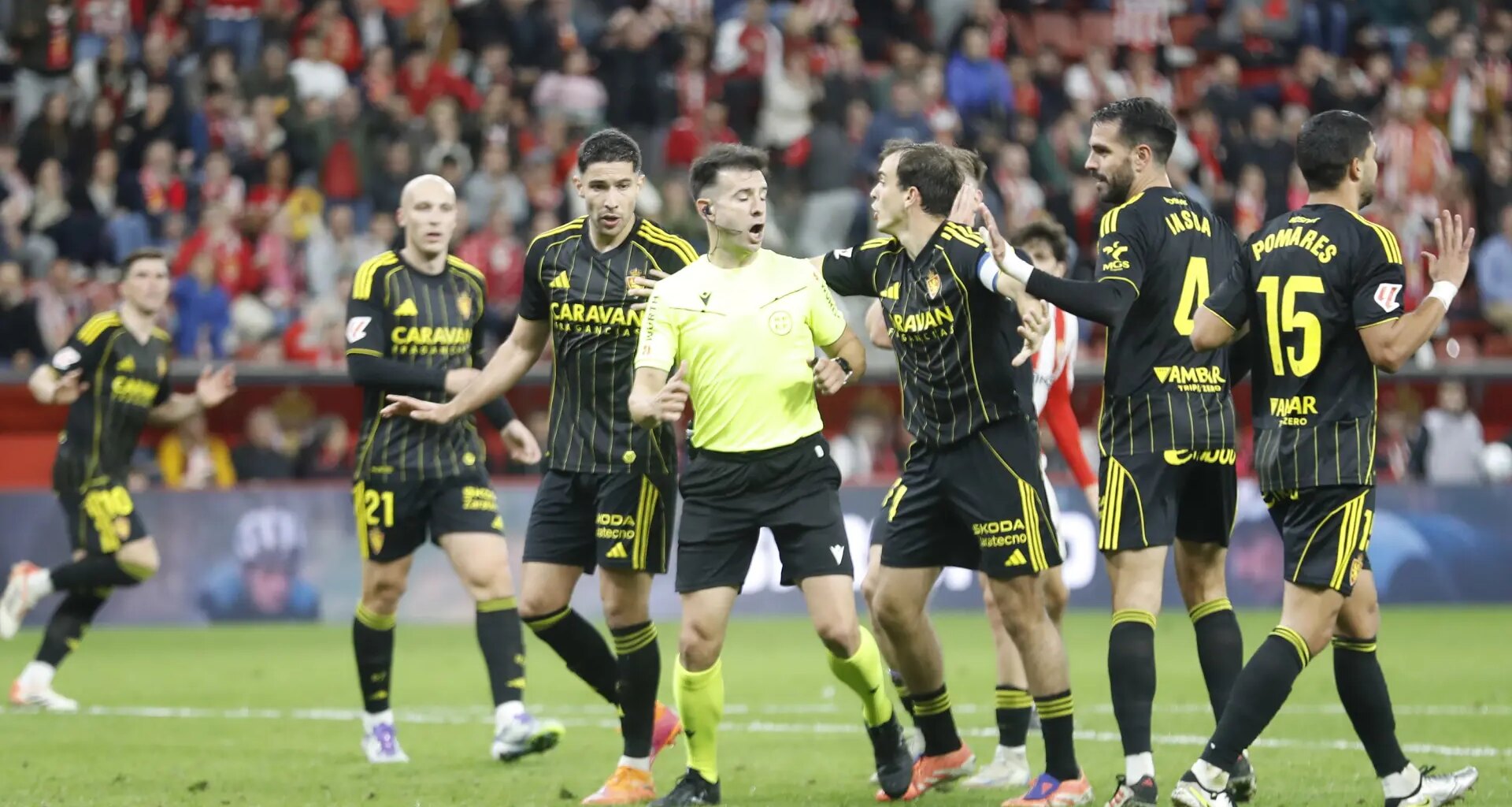 gol dudoso anulado a Mario Soberón