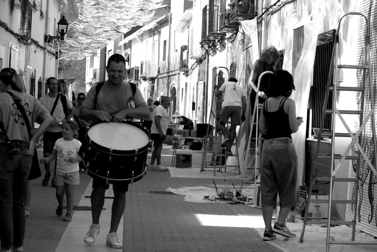 La Universidad de Barcelona incluye «Persianes amb Art» de Els Poblets en su programa de estudios de Bellas Artes