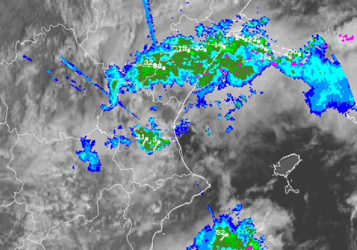La tormenta se mueve y Aemet señala las zonas donde lloverá esta noche en la Comunitat Valenciana