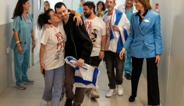 El camino de los rehenes liberados para volver a la vida: reclusión, psicólogos y forenses