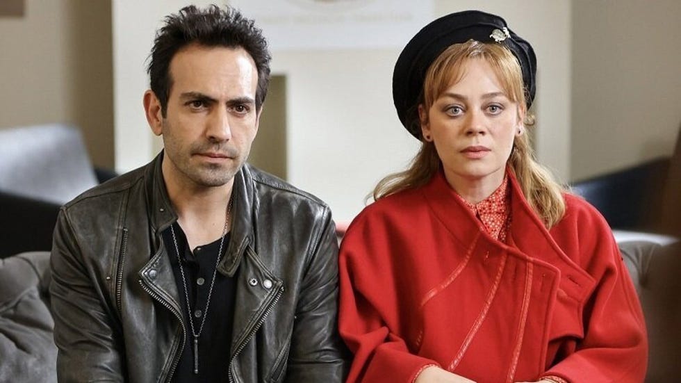 evren y bahar en 'renacer'