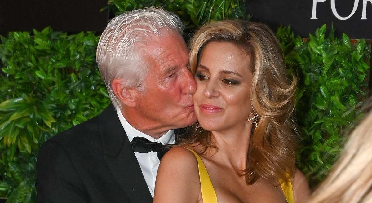 qué pasa ahora con sus dos casas de diez millones de euros en Madrid y Galicia