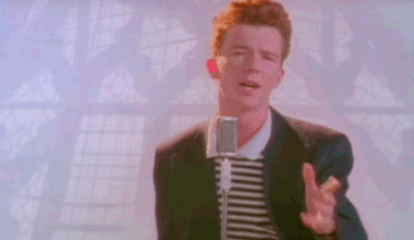 Rick Astley en su canción