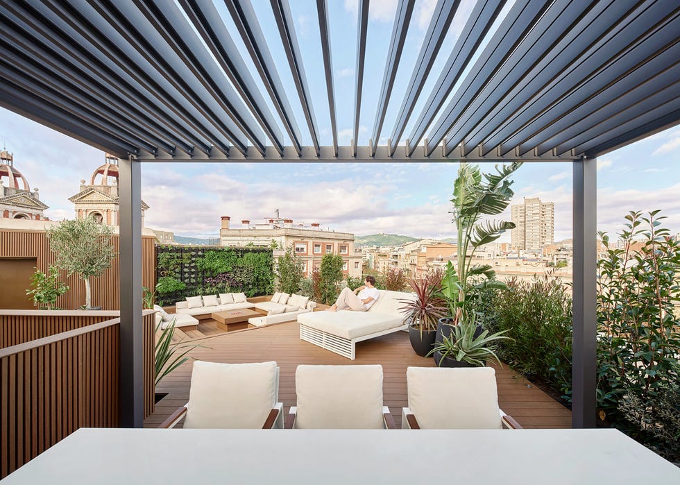 terraza exterior con vegetacion y jardin vertical terraza exterior con vegetacion y jardin vertical