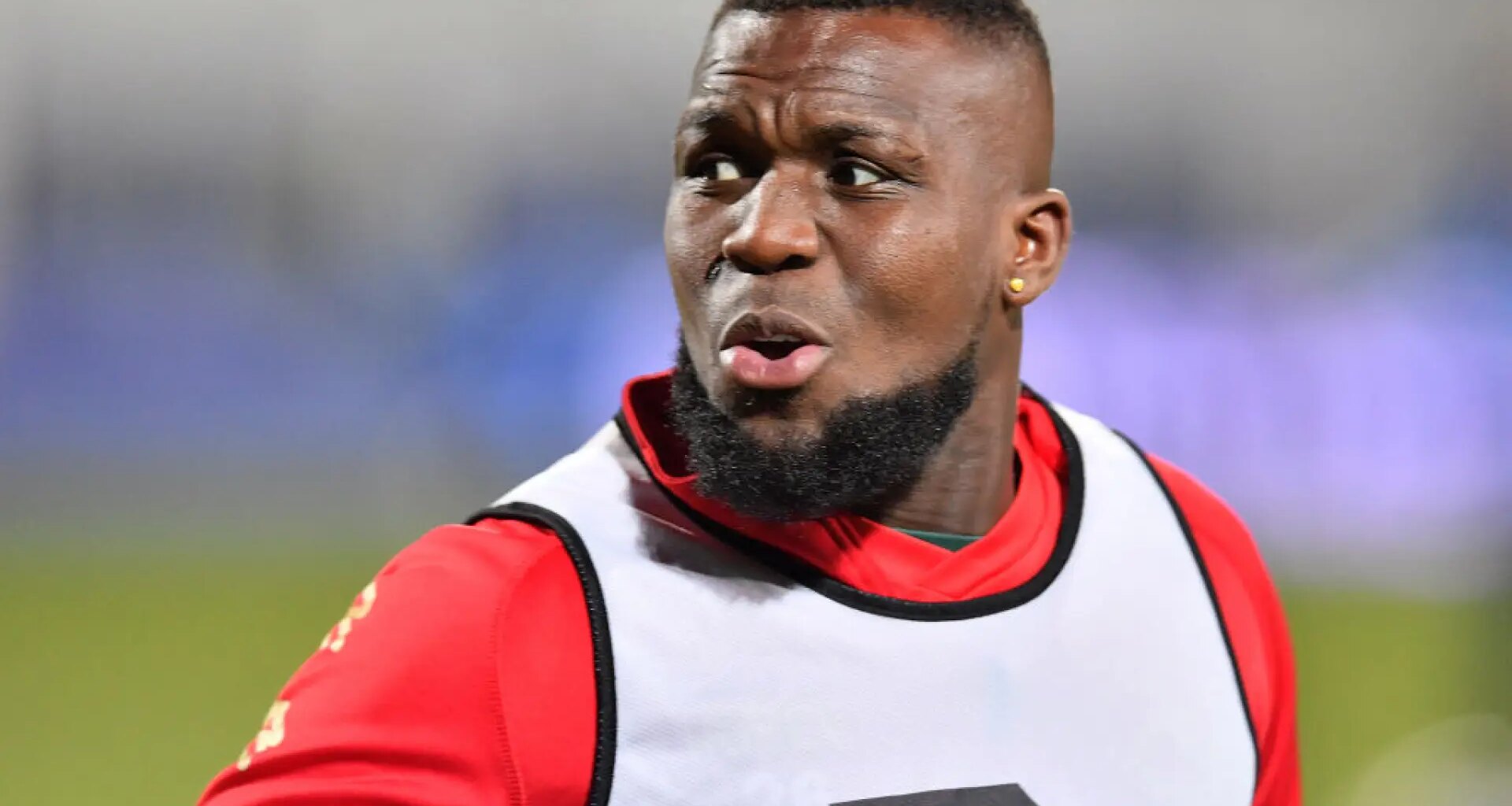 Royston Drenthe, ingresado en el hospital tras sufrir un derrame cerebral