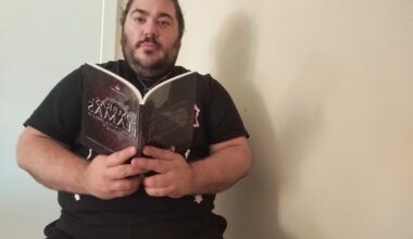 Candido Martínez presenta Sombras y Llamas. El Renacer Dragón