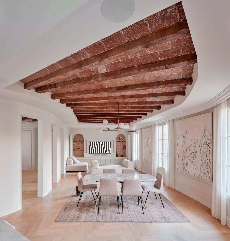 Casa en Barcelona con vigas y ladrillos a la vista estudio cometa casa en barcelona con vigas y ladrillos a la vista estudio cometa