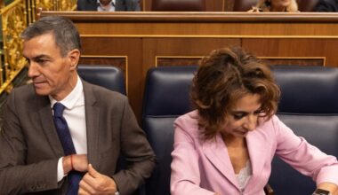 El Gobierno de Pedro Sánchez explota el bulo del borrado de mamografías en Andalucía en su campaña contra Juanma Moreno