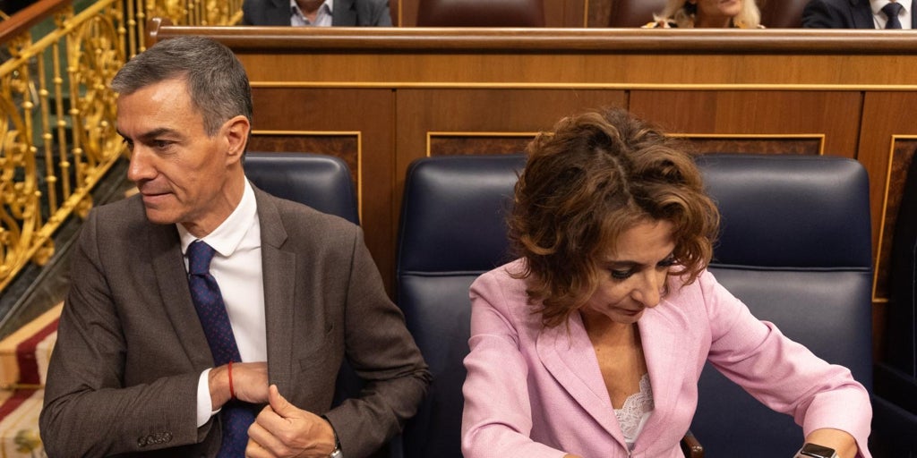 El Gobierno de Pedro Sánchez explota el bulo del borrado de mamografías en Andalucía en su campaña contra Juanma Moreno