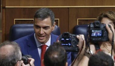 Feijóo anuncia ante Sánchez que será citado este mes en la comisión de investigación del Senado