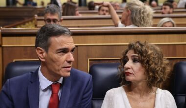 El intervencionismo del Gobierno dispara su peso en la Bolsa española a máximos de 27 años