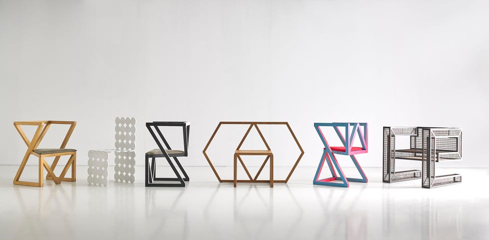 sillas geometricas de varios colores de sara leonor